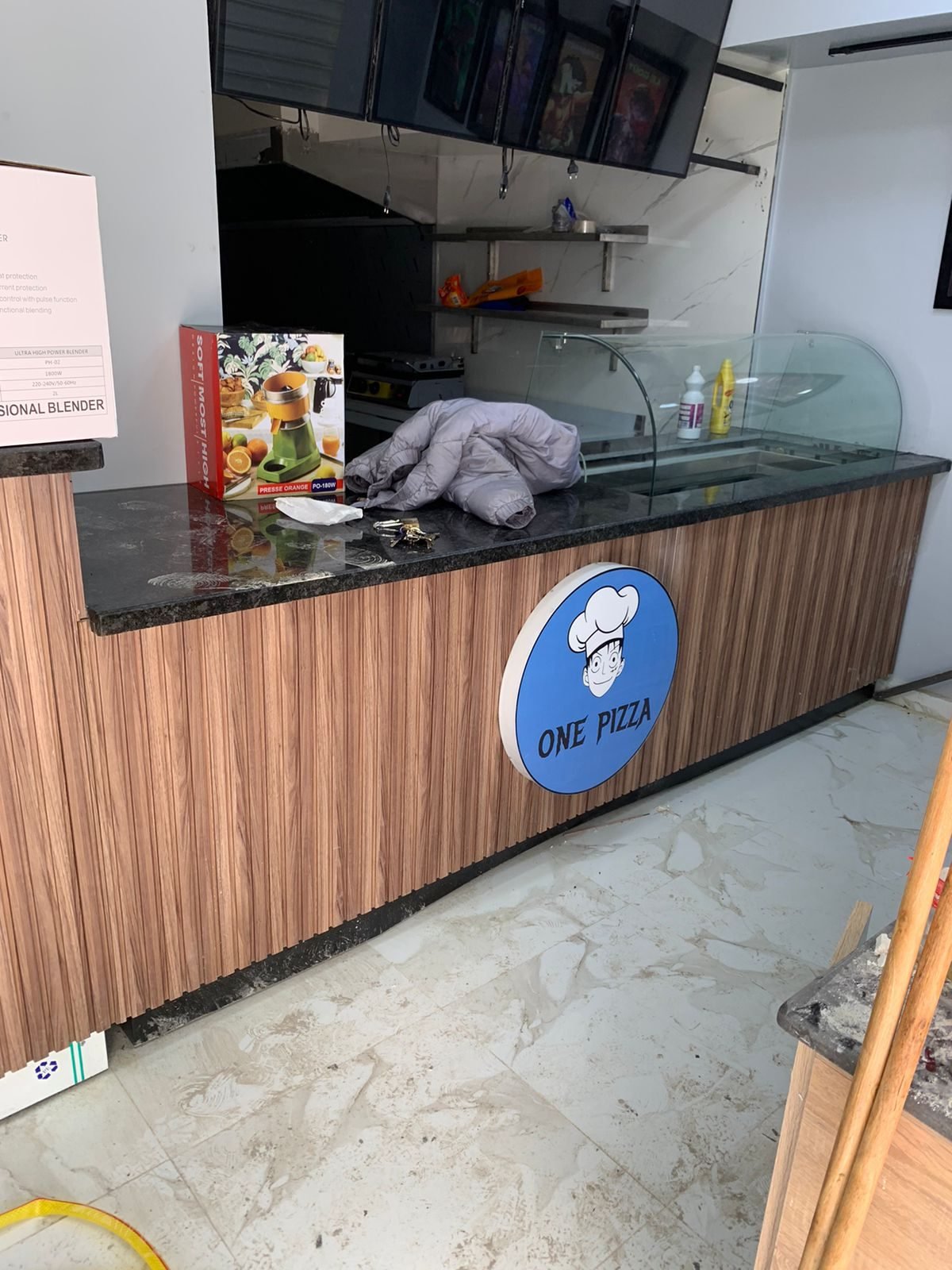 Comptoir de vente One Pizza